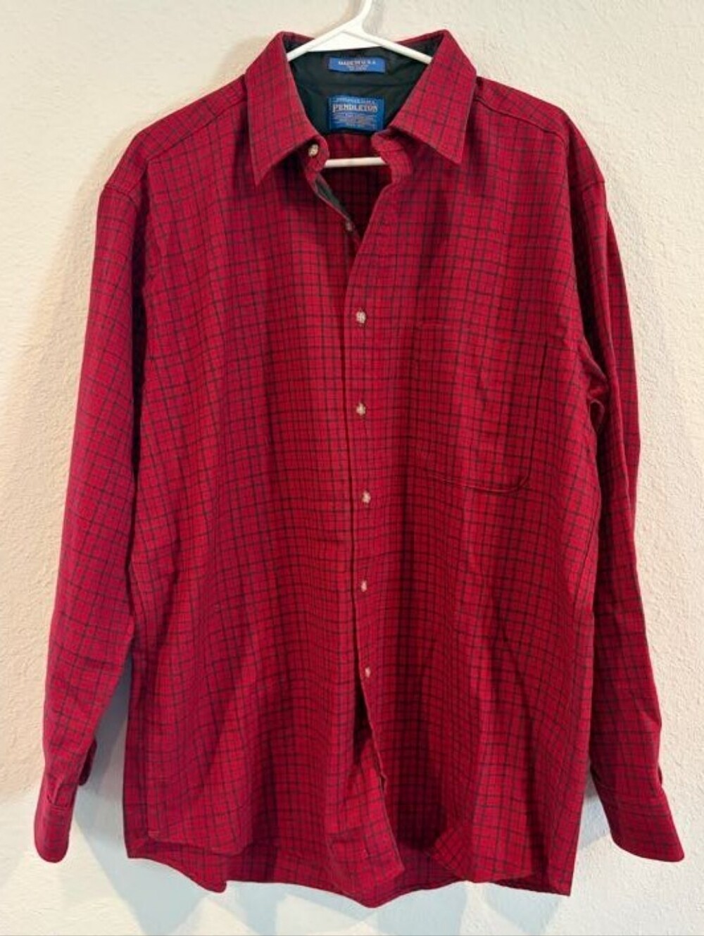 Pendleton Vintage Mens 100% Pure Virgin Wool Red Black Plaid Pocket Shirt Size L